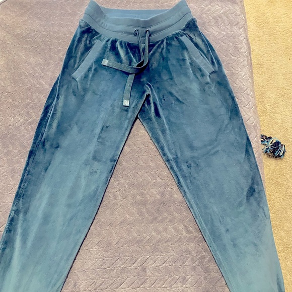 Athleta Cozy Karma Jogger XS - Picture 1 of 3